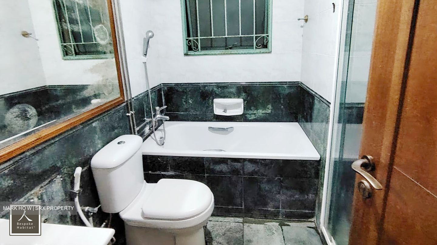 Palm Gardens (D23), Condominium #565700101